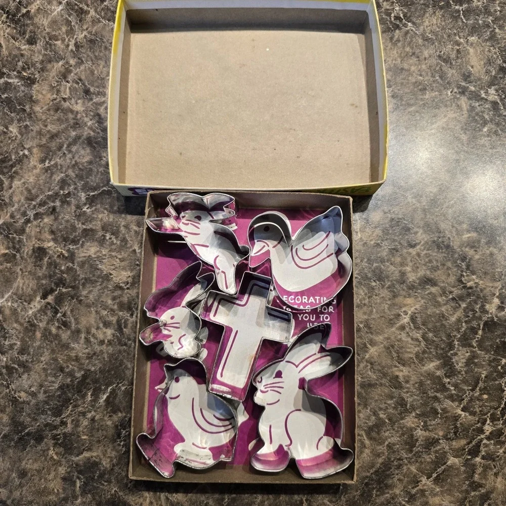 Vintage Easter Cookie (Cooky) Cutters 6 In Box‎ Complete